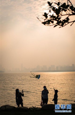 （社会）（1）武汉东湖：夕阳无限好
