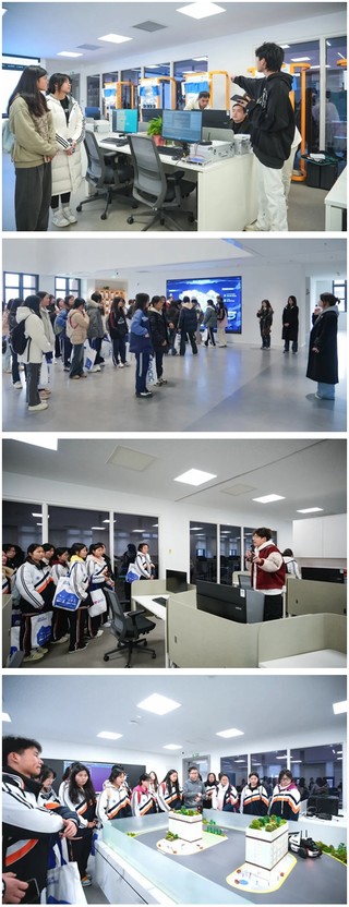 1、参观产教融合创新中心.jpg