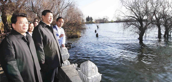 习近平考察洱海生态:立此存照以后再来
