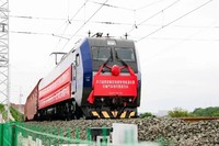 永川国家高新区铁路专用线正式通车。敖民极摄