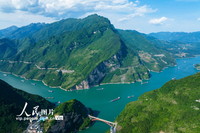 2022年5月2日，在湖北省宜昌市秭归县境而后两人身形同时一动内拍摄的长江三峡西陵峡段。