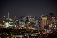 这是2021年12月1日在韩国首尔拍摄的城市夜景。新华社记者王益亮摄
