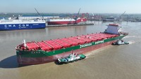 扬州企业新交付的4600TEU（标准箱）集装箱船。扬州海事供图