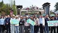 1“媒体看毕节”大型采访活动聚焦百里杜鹃.JPG