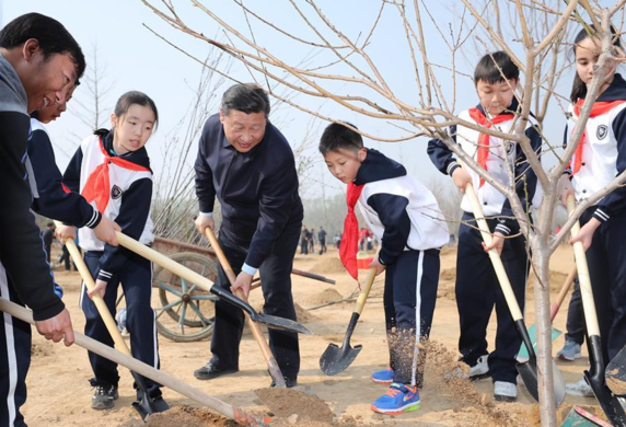 习近平:把造林绿化事业一代接着一代干下去