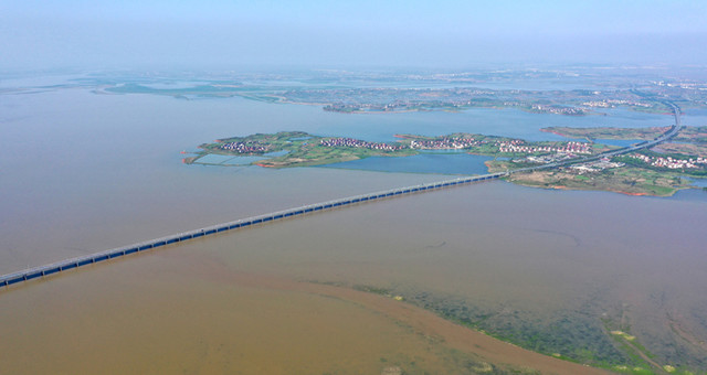 江西：鄱阳湖核心湖区 汛期涨水淹草洲