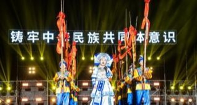 外国友人点赞桐梓“村晚”：这真是一次令人难忘的体验