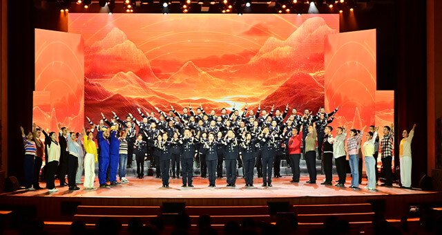 向榜样看齐 铸忠诚警魂